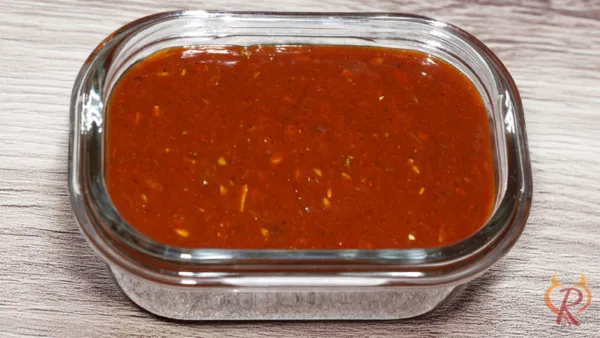 Bild der fertigen Marinade in einem Schälchen