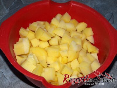 Die vorgekochten Kartoffelwürfel