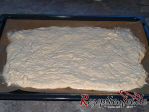 Der Teig auf dem Backblech