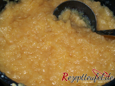 Apfelmus nach ca. 25 Minuten Kochzeit