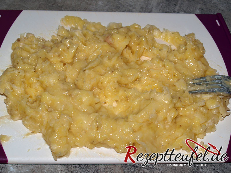 Die Bananen werden zerdrückt