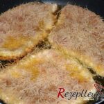 Die Putenschnitzel werden in Butterschmalz ausgebraten