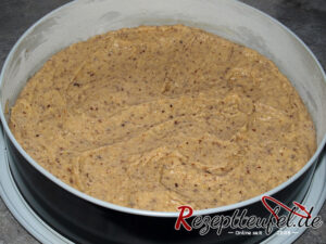 Der Kuchenteig in der Backform