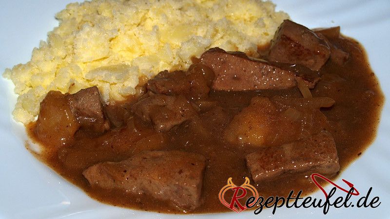 Kalbslebergeschnetzeltes mit Apfel und Zwiebel