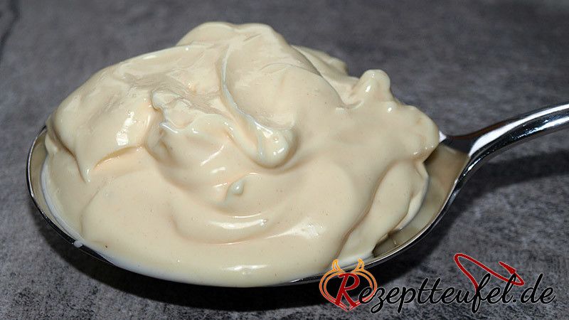 Mayonnaise mit ganzem Ei (Zauberstab)