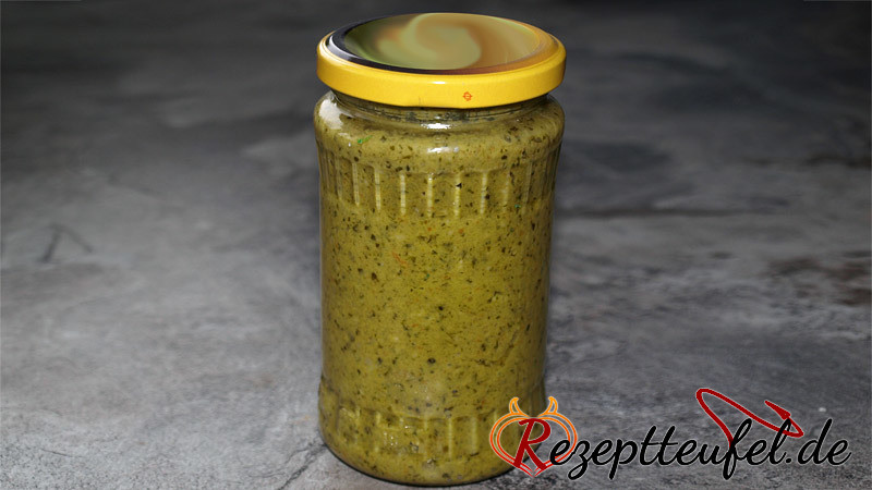 Suppenwürze (eingesalzen)