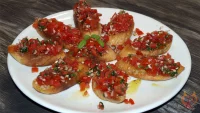 Bild zum Rezept für Bruschetta con pomodoro e basilico