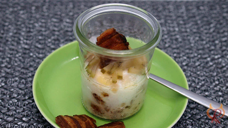 Ei im Weckglas mit Speck