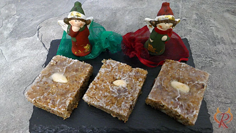 Lebkuchen vom Blech nach Art der Elisenlebkuchen