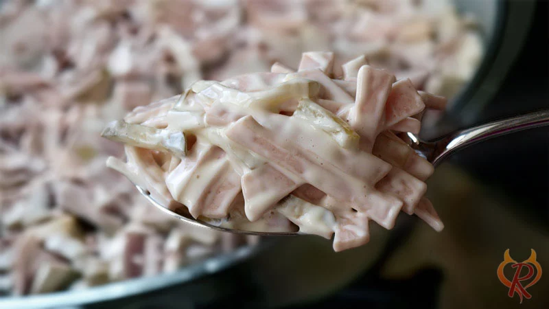 Fertiger Fleischsalat