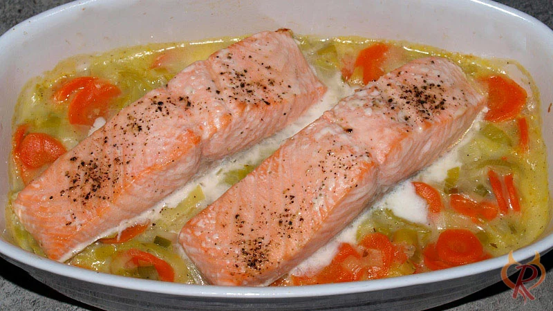 Lachs auf Gemüsebett
