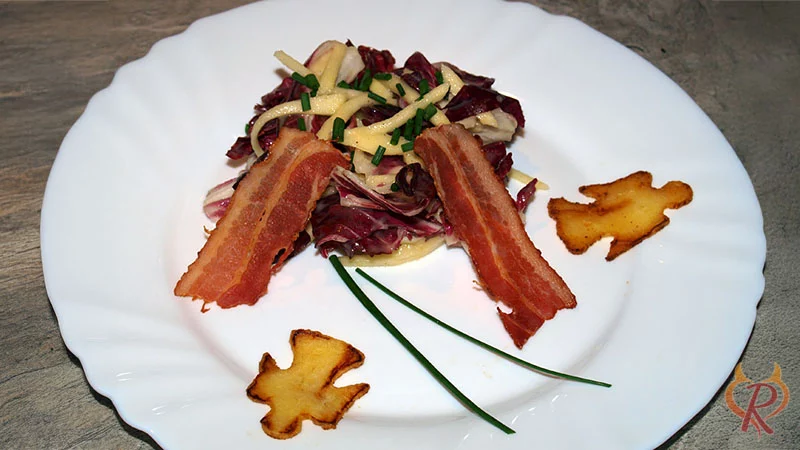Salat vom Radicchio und Apfel