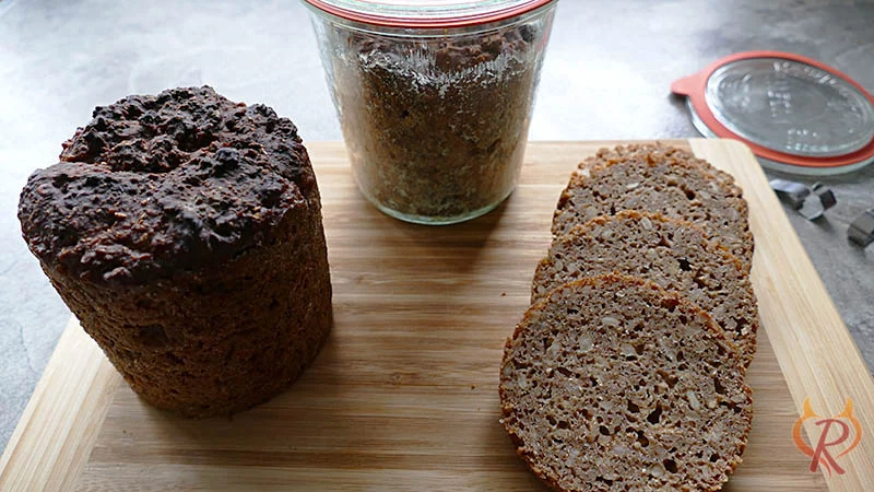 Bild zum Rezept für kerniges Roggenvollkornbrot aus dem Glas