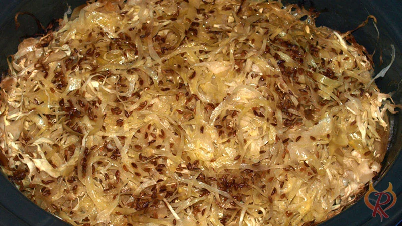 Gegartes Schichtmittag aus dem Slow Cooker vor dem Umrühren