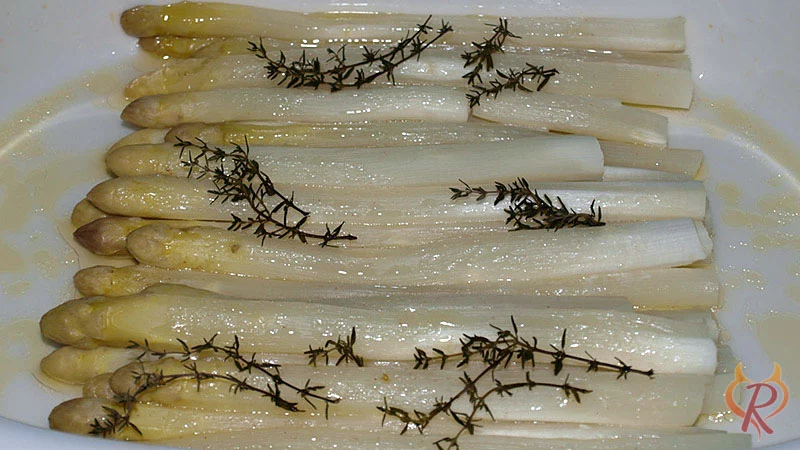 Bild zum Rezept für Spargel aus dem Backofen
