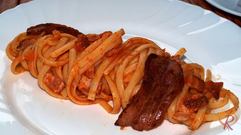 Bild zum Rezept für Tomatensoße mit Speck